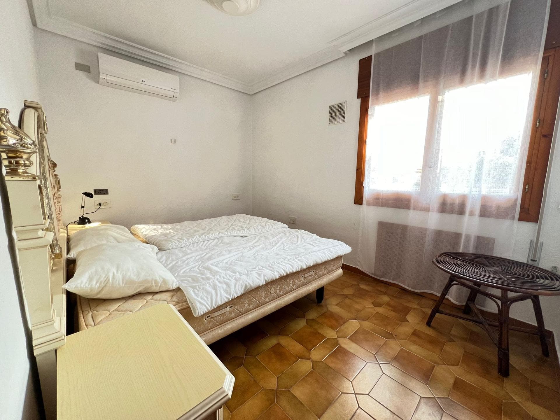 Vrijstaande Villa met 4 slaapkamers in Orihuela Costa - 40