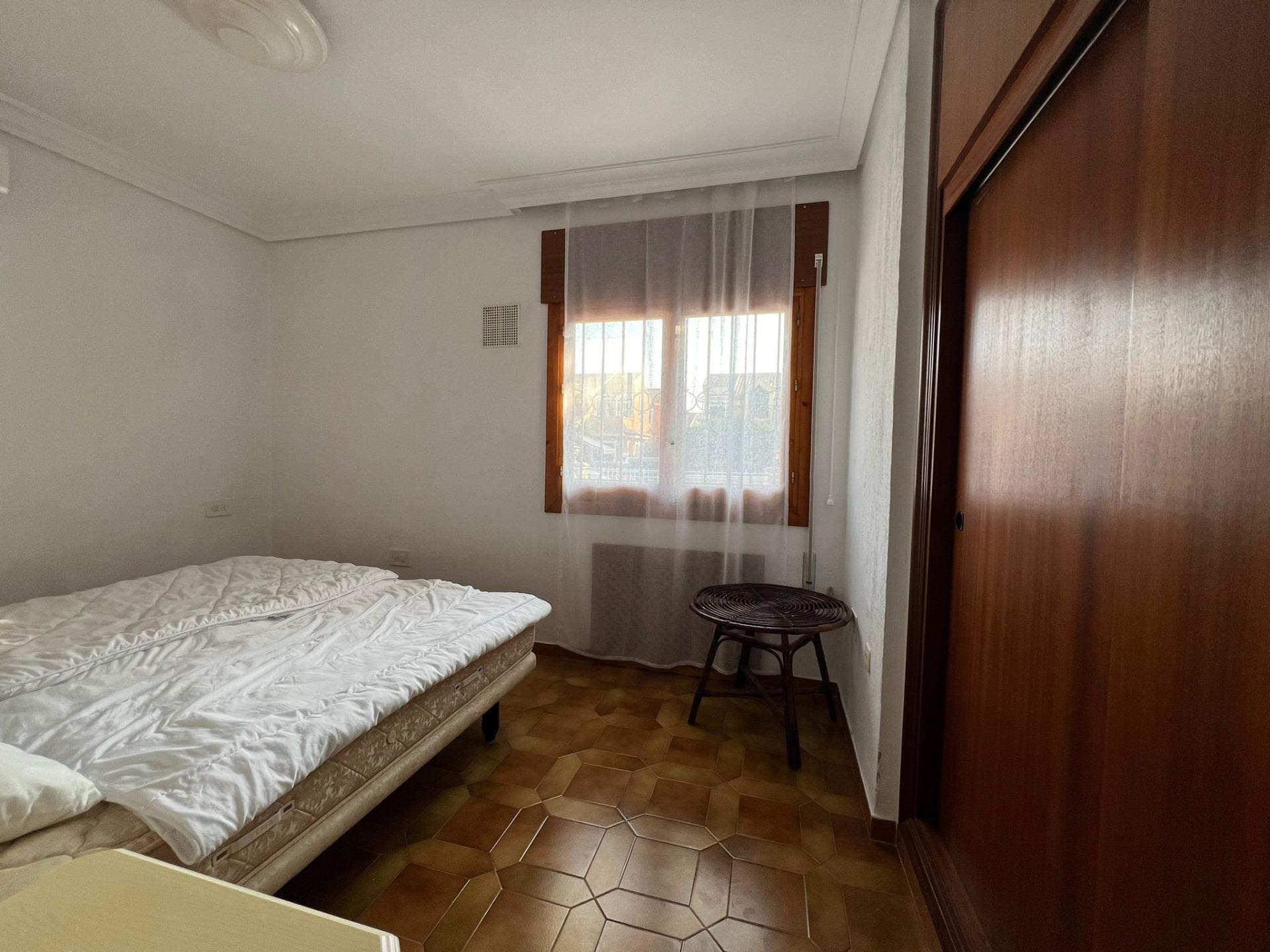 Vrijstaande Villa met 4 slaapkamers in Orihuela Costa - 41