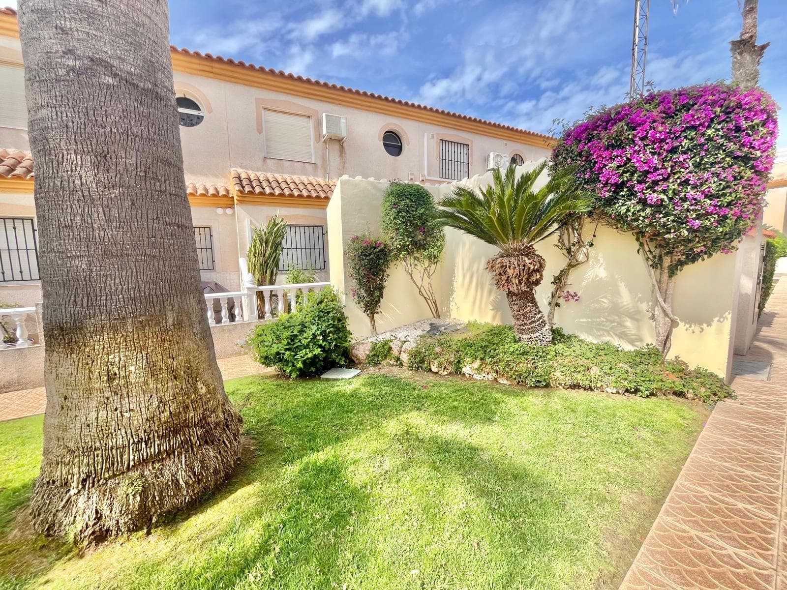 Quad met 3 slaapkamers in Orihuela Costa - 32