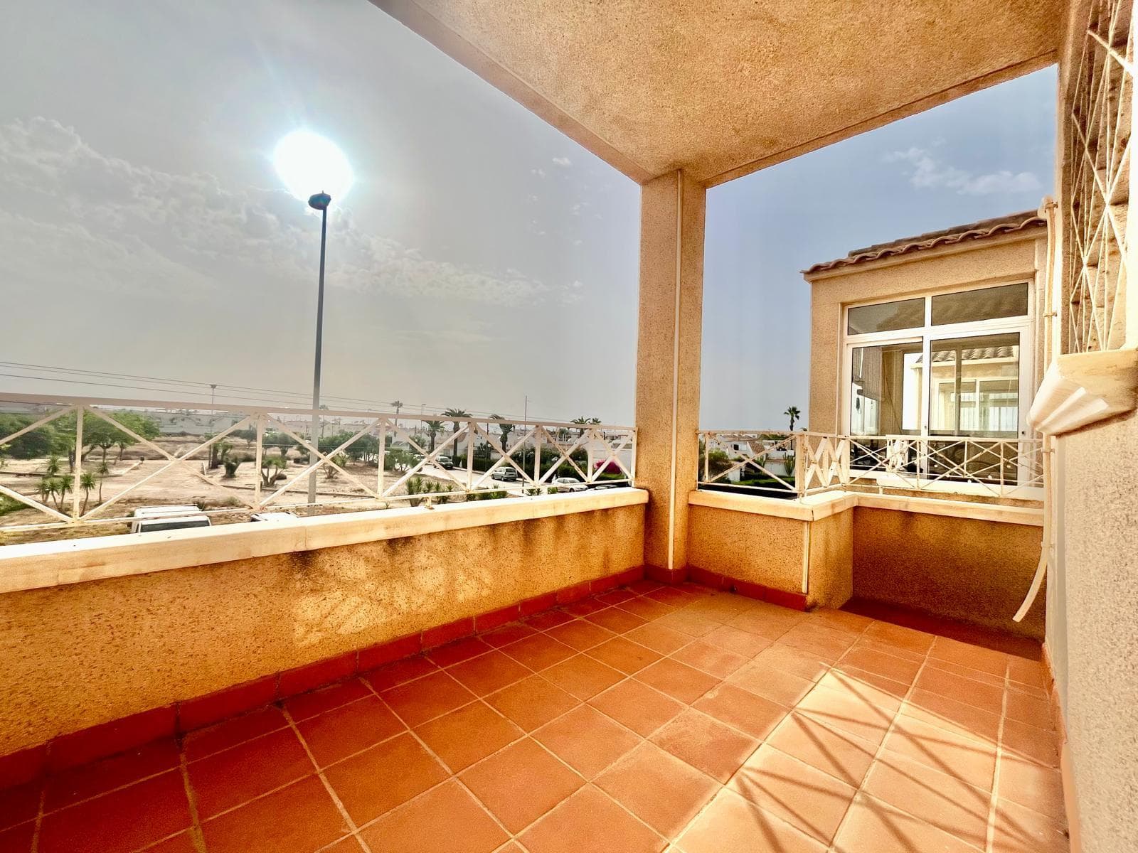 Bungalow de 2 dormitorios en Orihuela Costa - 1