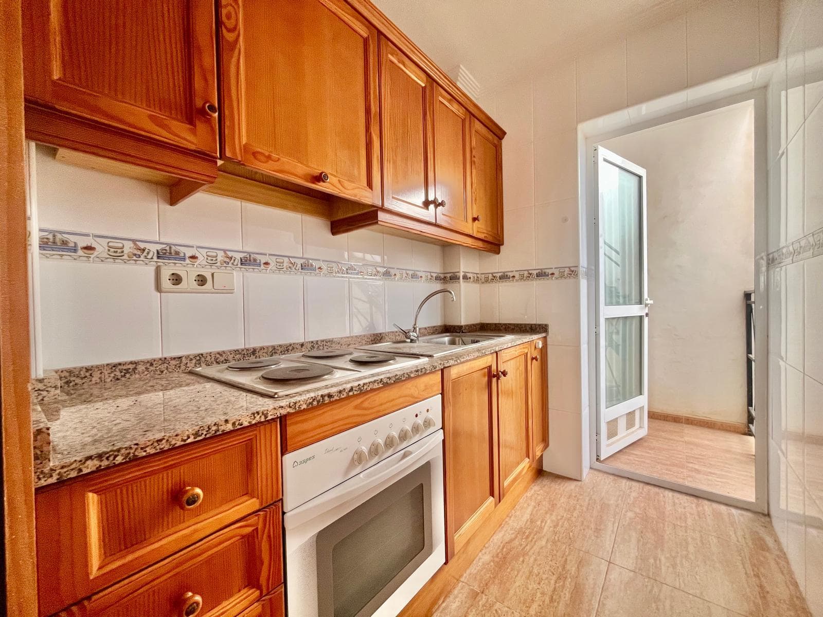 Bungalow de 2 dormitorios en Orihuela Costa - 9