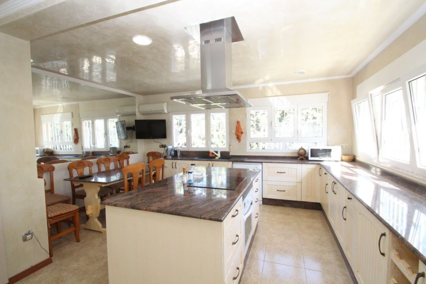 Villa - Chalet de 5 dormitorios en Orihuela Costa - 13