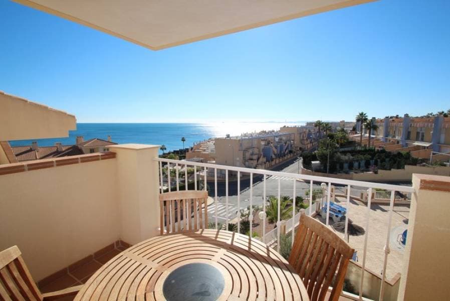 Ático de 2 dormitorios en Orihuela Costa - 1