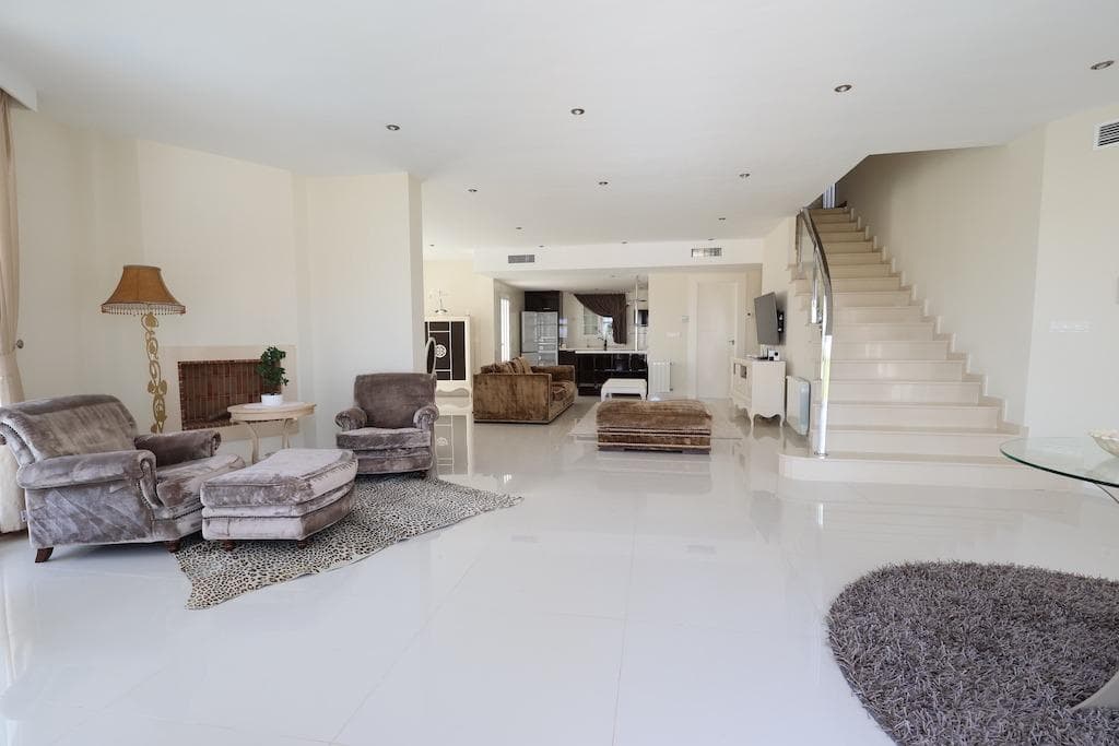 Villa - Chalet de 5 dormitorios en Ciudad Quesada - 10