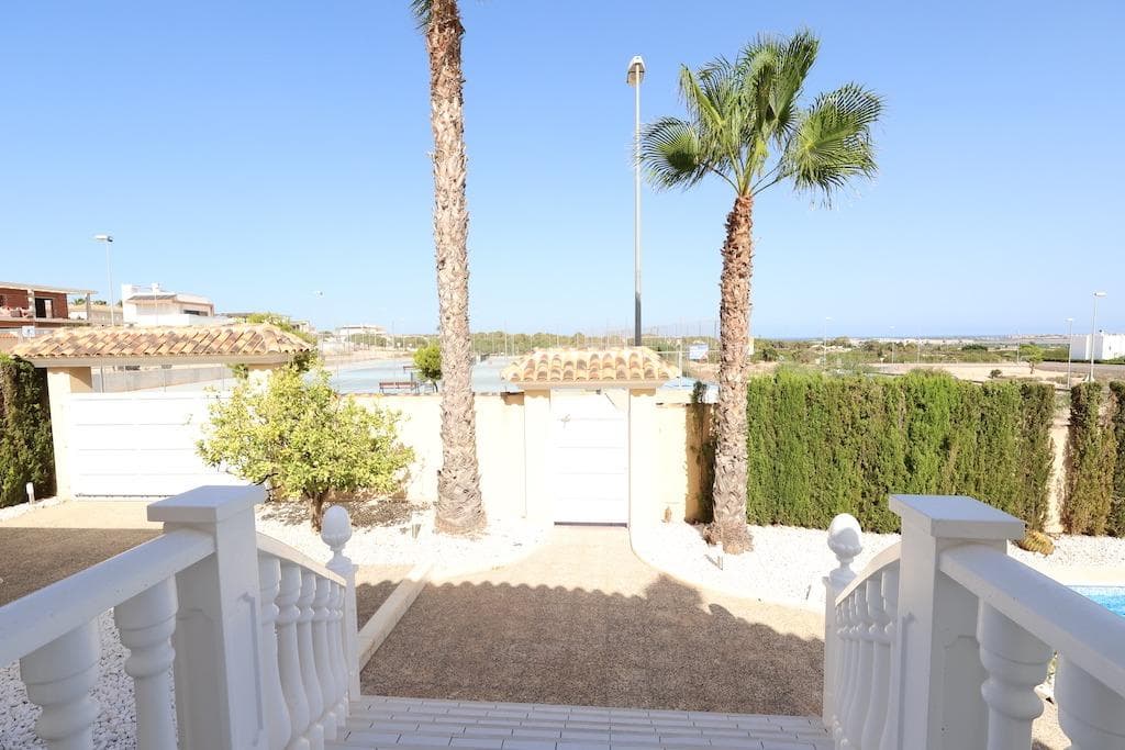 Villa - Chalet de 5 dormitorios en Ciudad Quesada - 38