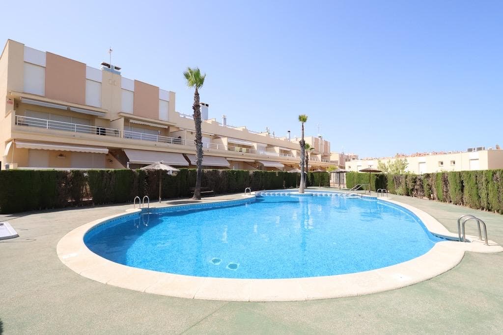 Adosada de 3 dormitorios en Orihuela Costa - 20
