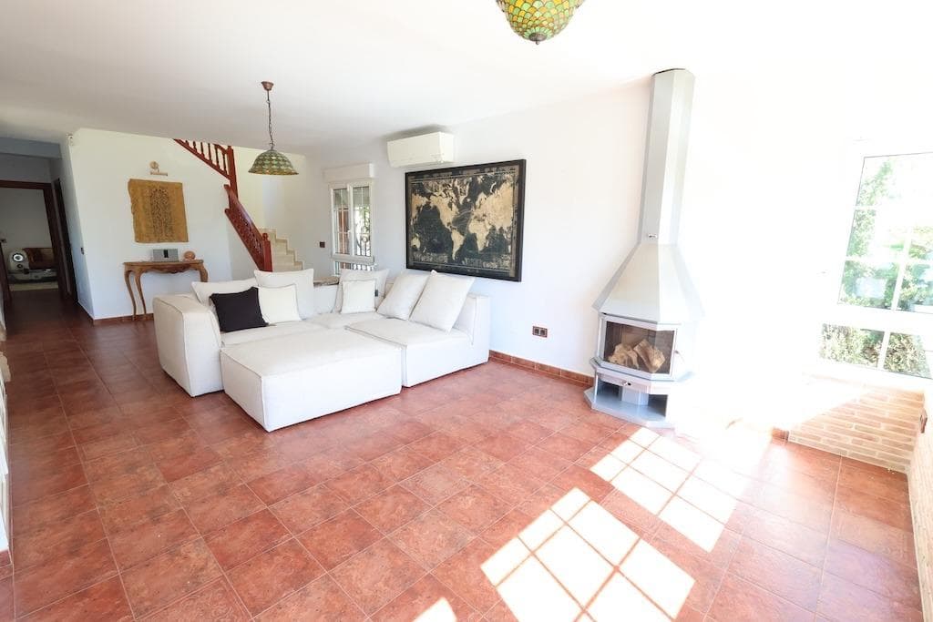 Villa - Chalet de 4 dormitorios en Orihuela Costa - 2