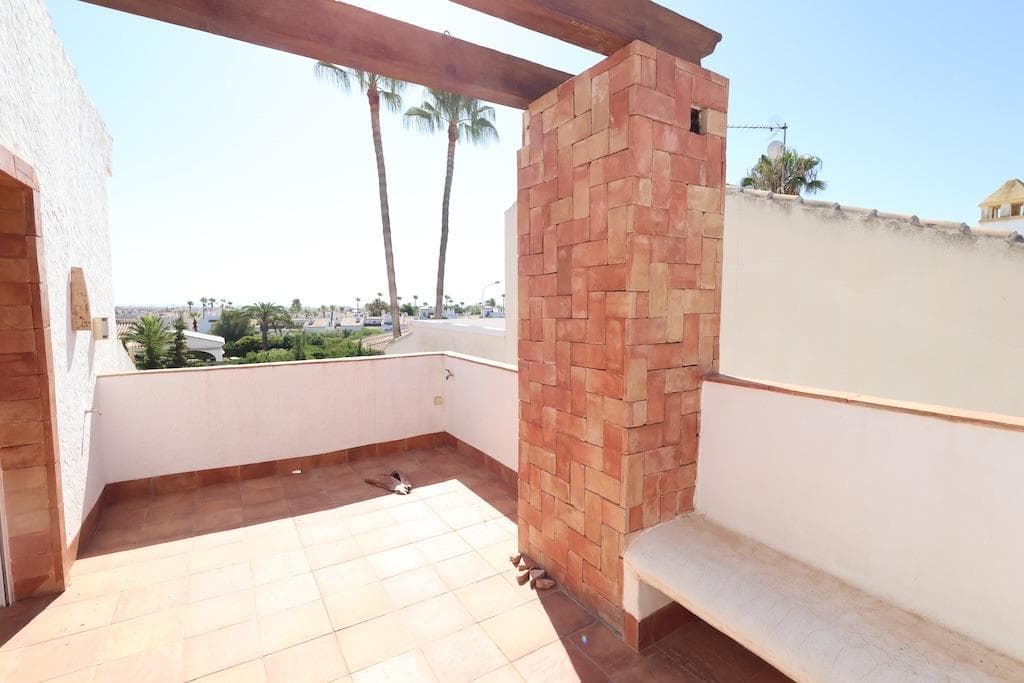 Villa - Chalet de 4 dormitorios en Orihuela Costa - 23