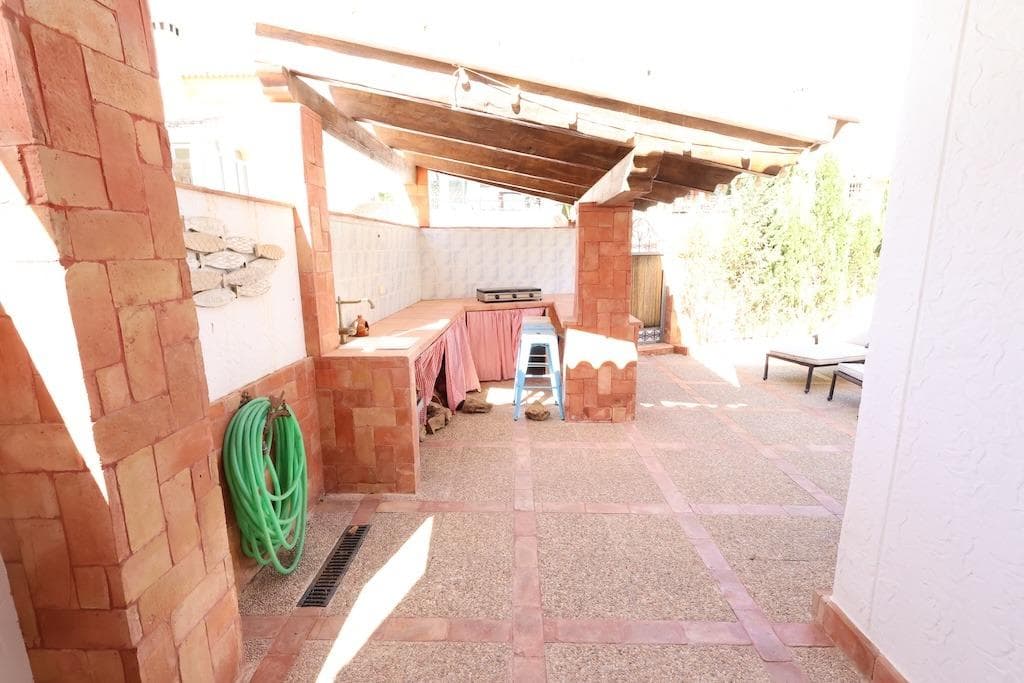 Villa - Chalet de 4 dormitorios en Orihuela Costa - 28