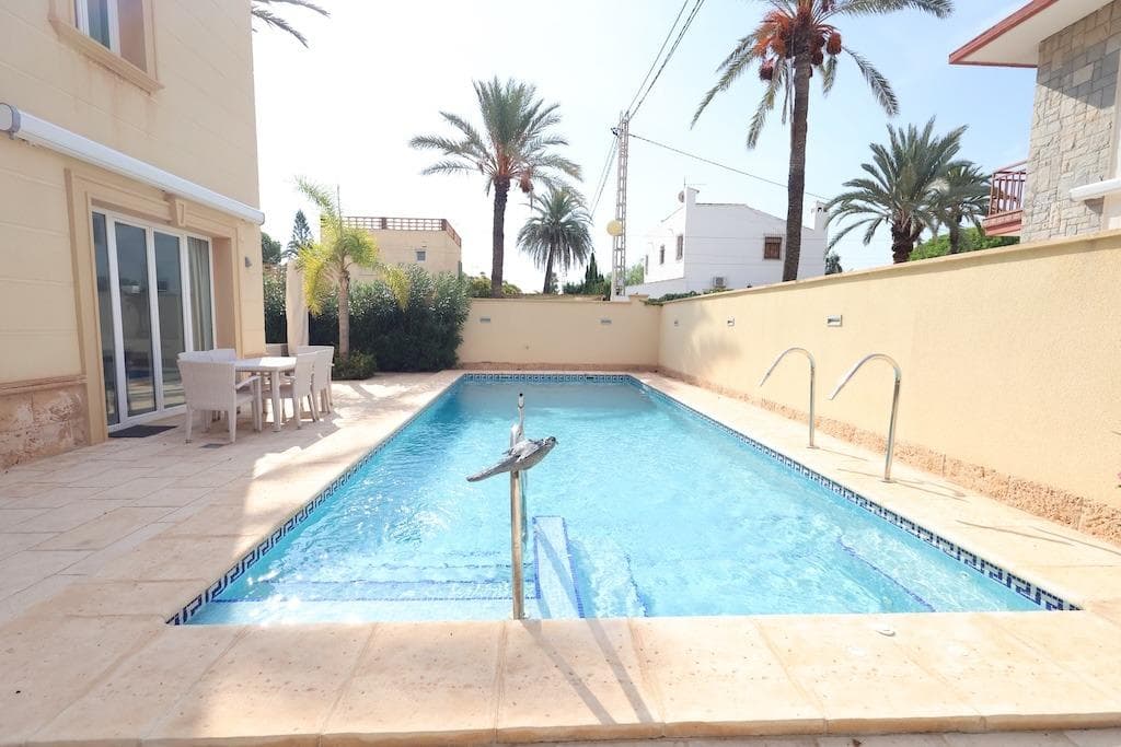 Villa - Chalet de 4 dormitorios en Cabo Roig - 30