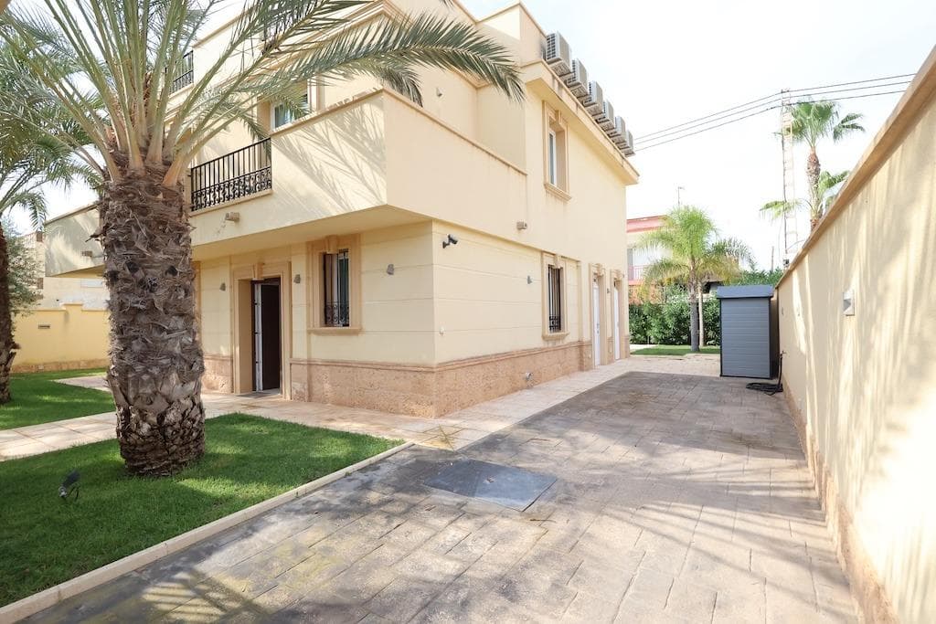 Villa - Chalet de 4 dormitorios en Cabo Roig - 34