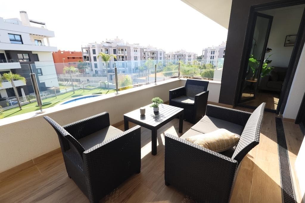 2 bed Middle Floor Apartment in Orihuela Costa - 19