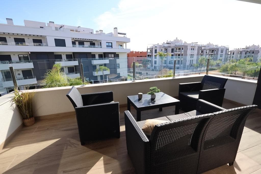 2 bed Middle Floor Apartment in Orihuela Costa - 20