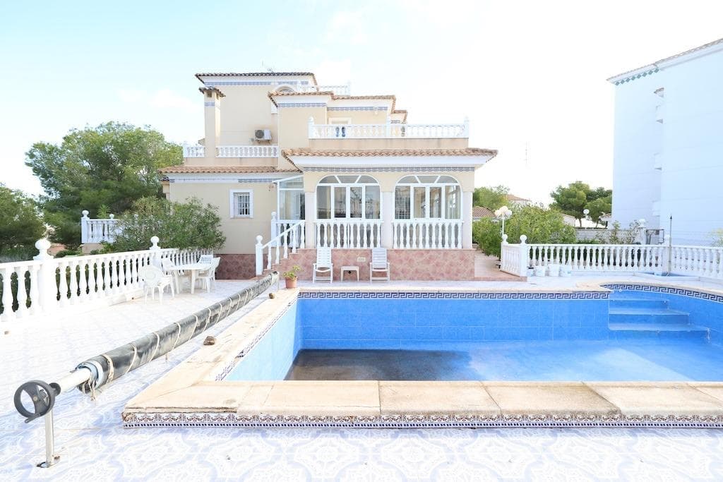 Villa - Chalet de 5 dormitorios en Orihuela Costa - 1