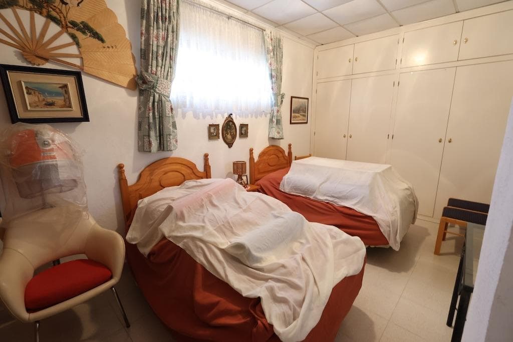 Villa - Chalet de 5 dormitorios en Orihuela Costa - 12