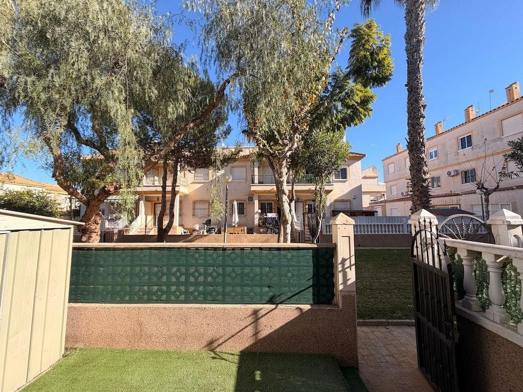Bungalow de 2 dormitorios en Orihuela Costa - 1