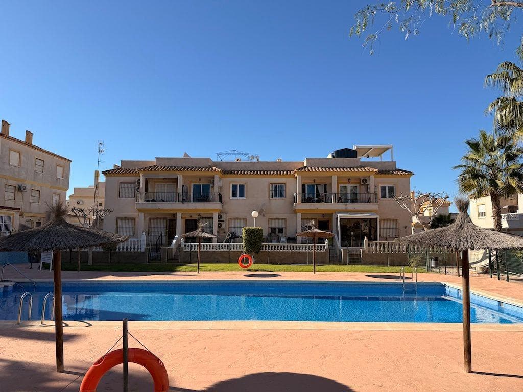 Bungalow de 2 dormitorios en Orihuela Costa - 18