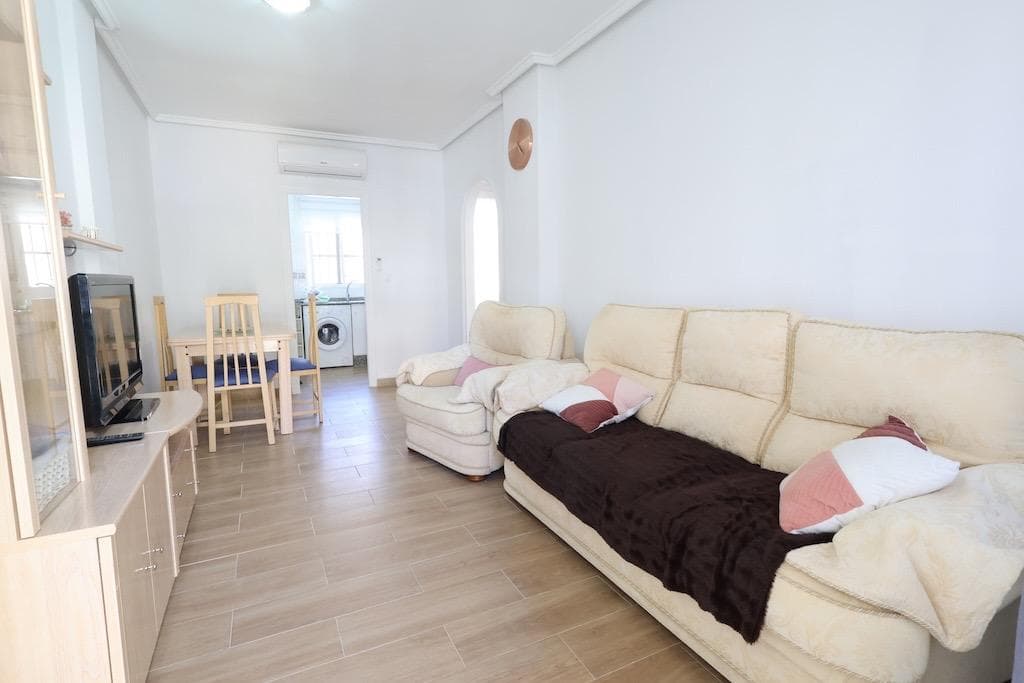 Bungalow de 2 dormitorios en Orihuela Costa - 8