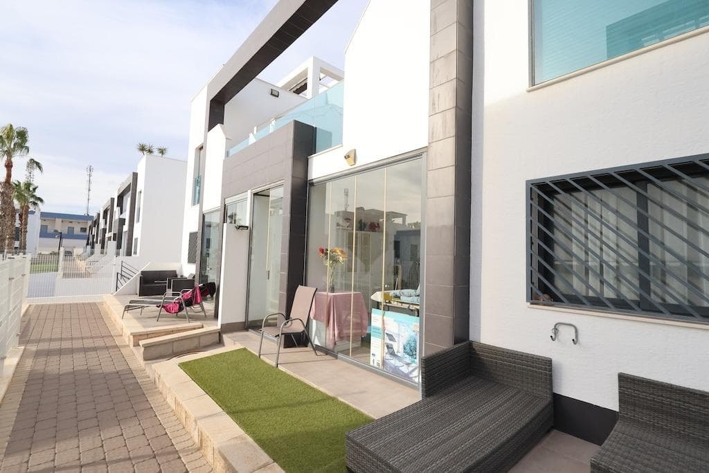 Bungalow met 2 slaapkamers in Orihuela Costa - 17