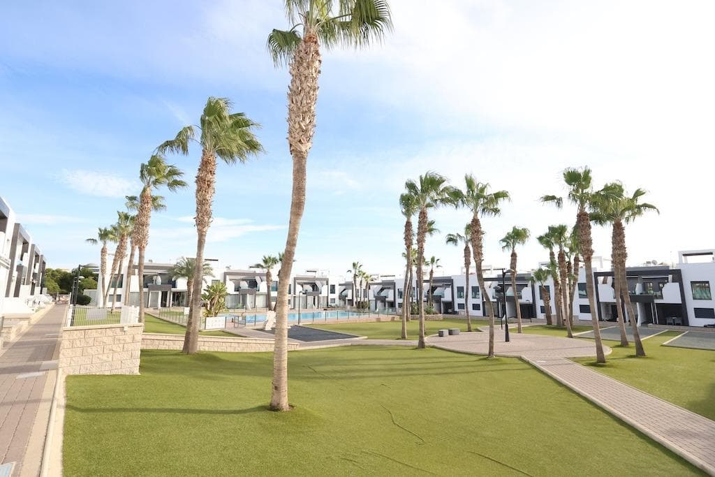 Bungalow met 2 slaapkamers in Orihuela Costa - 18