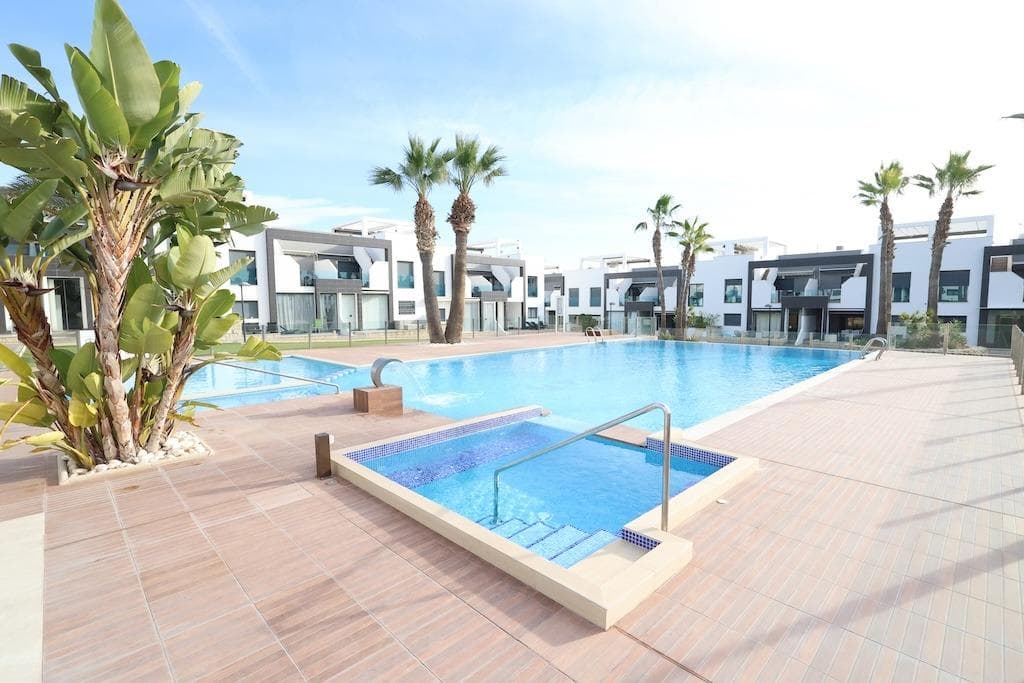Bungalow met 2 slaapkamers in Orihuela Costa - 19