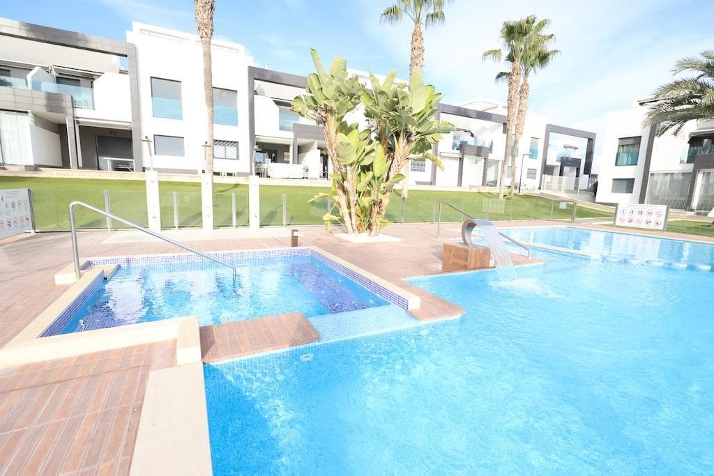 Bungalow met 2 slaapkamers in Orihuela Costa - 21