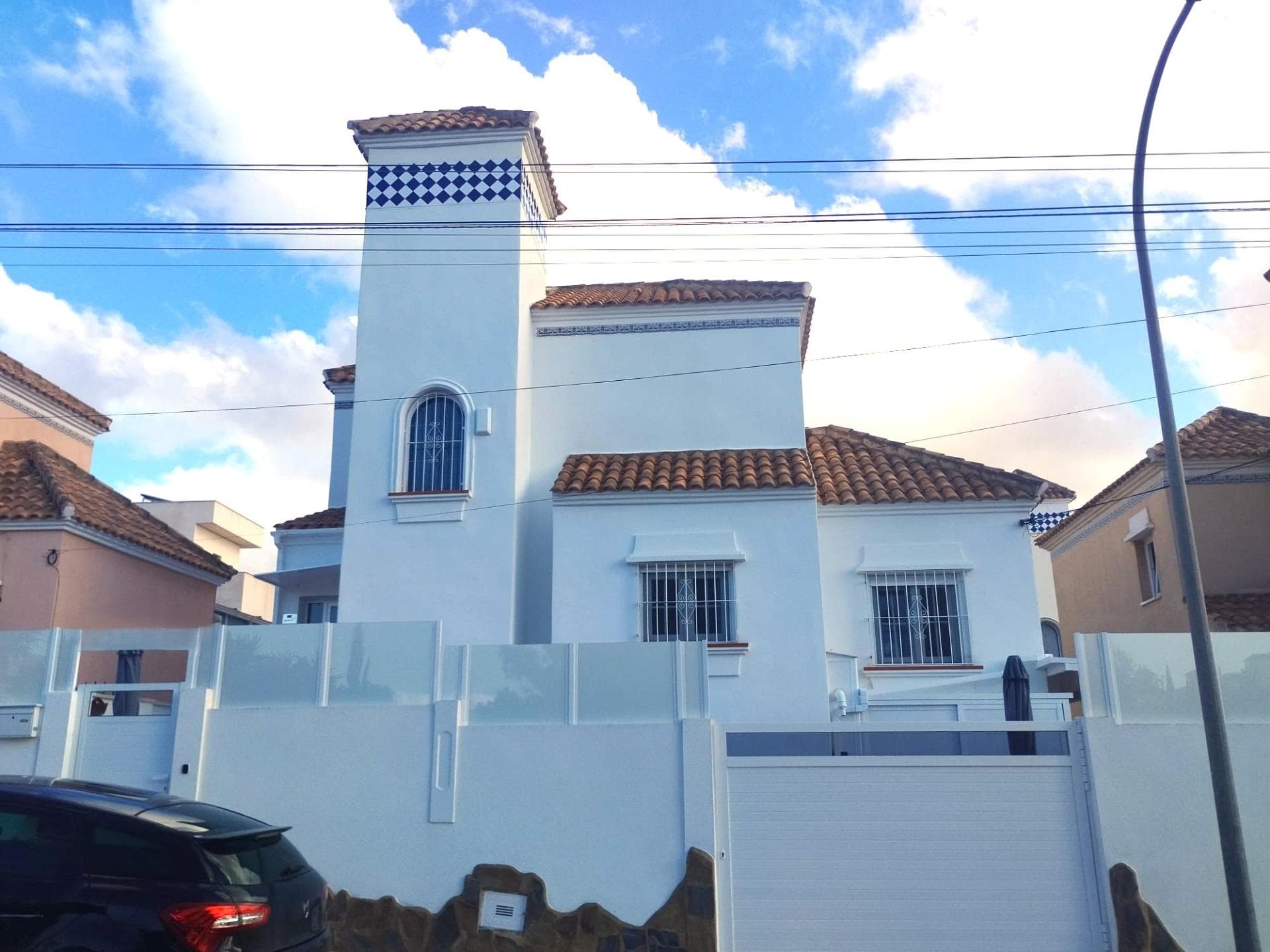 Villa - Chalet de 4 dormitorios en San Miguel de Salinas - 2