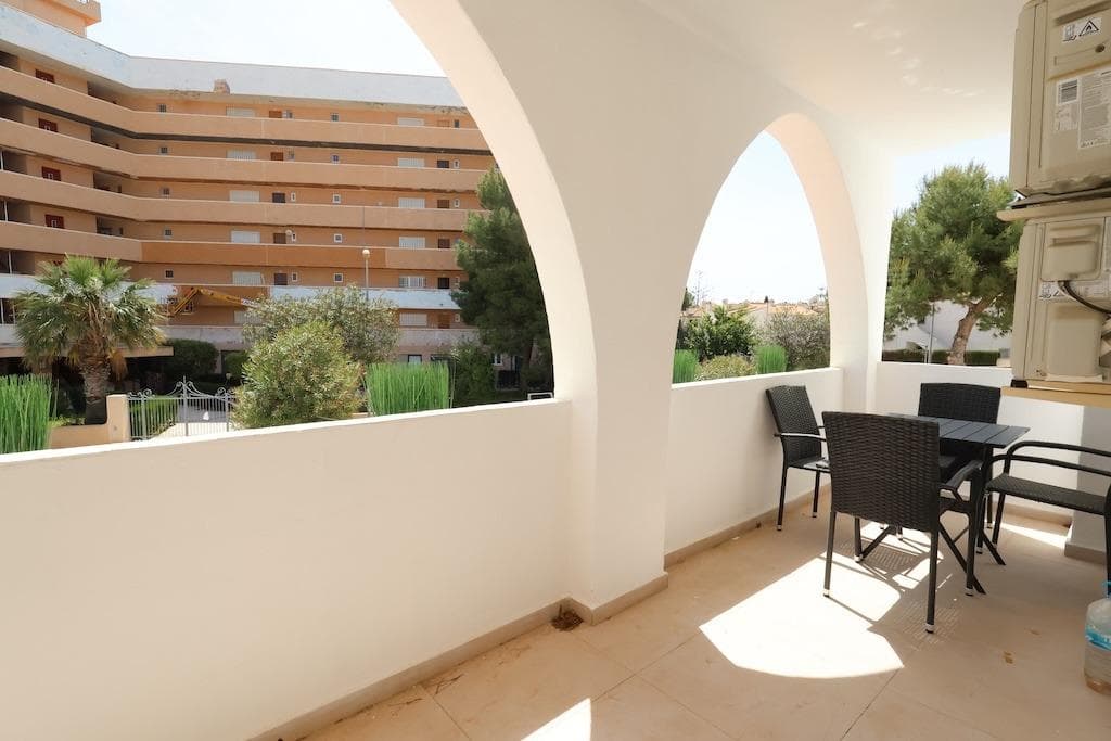 Bungalow de 2 dormitorios en Orihuela Costa - 2