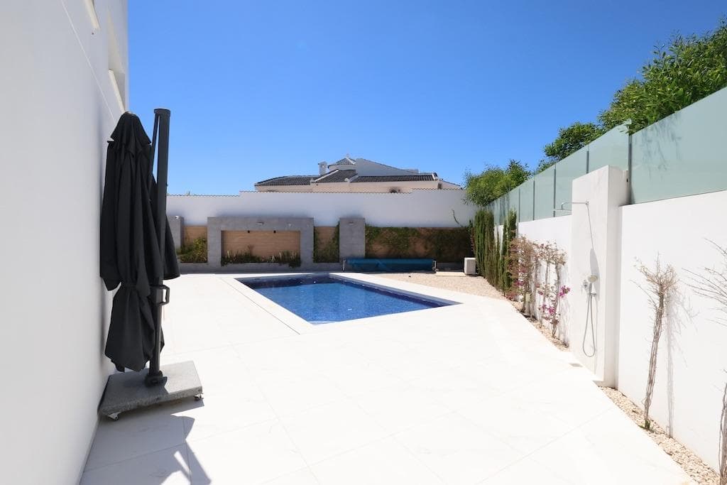 3 bed Detached Villa in Rojales - 25