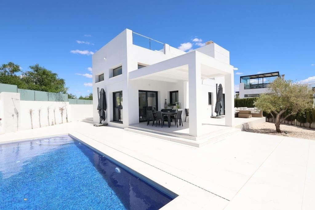 3 bed Detached Villa in Rojales - 26