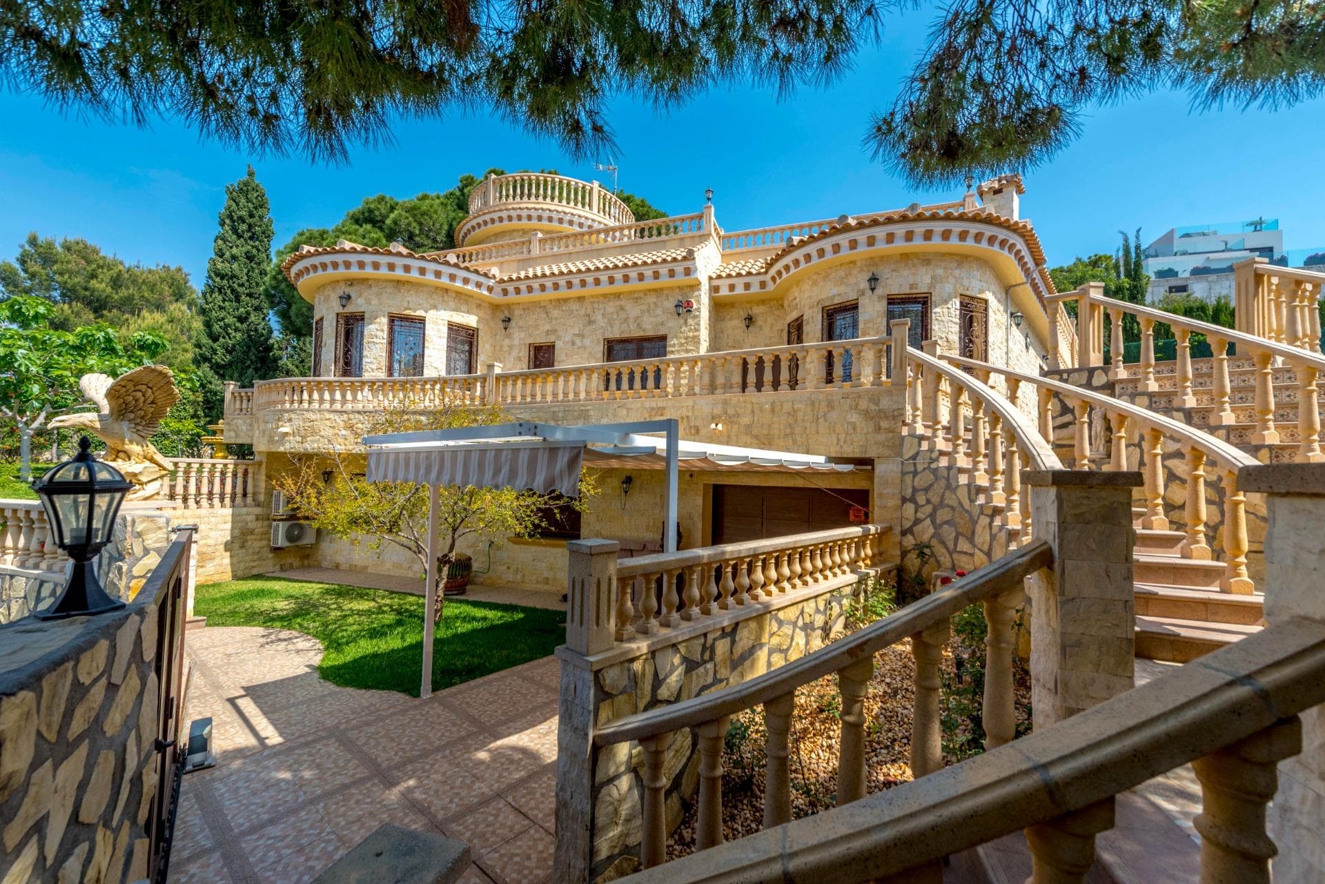 Villa - Chalet de 4 dormitorios en Orihuela Costa - 28
