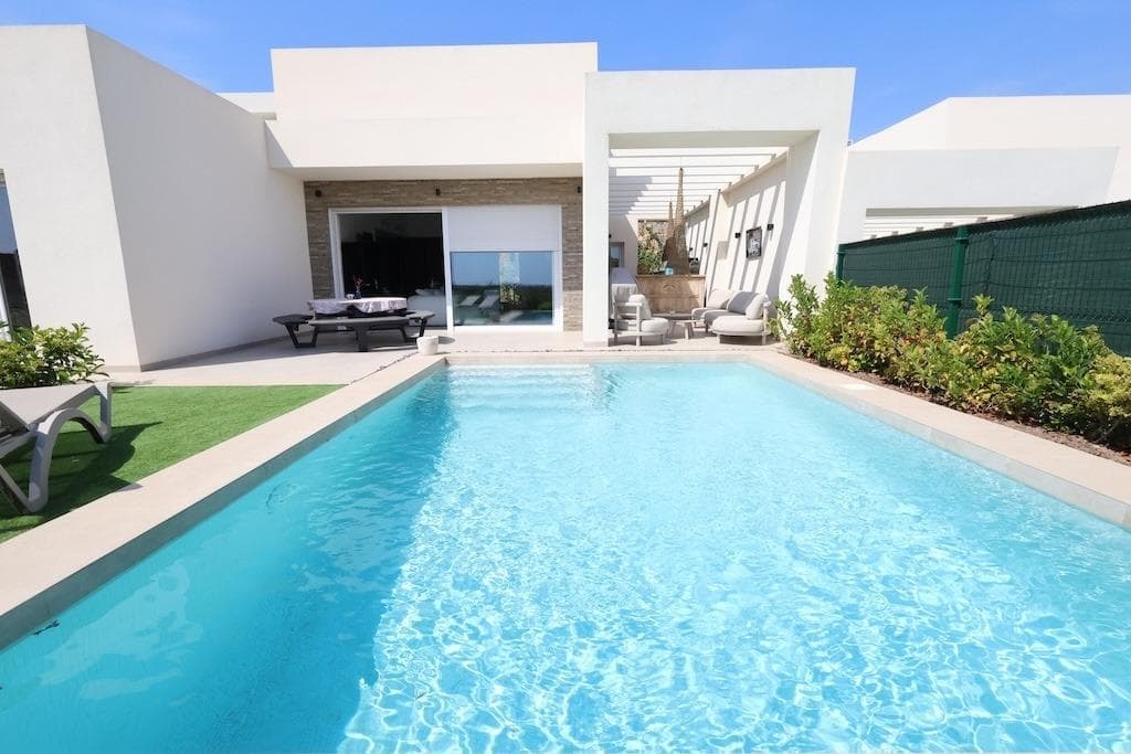 Villa - Chalet de 3 dormitorios en Algorfa - 1