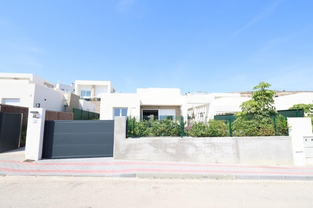 Villa - Chalet de 3 dormitorios en Algorfa - 2