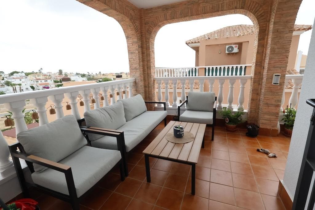 3 bed Detached Villa in San Miguel de Salinas - 24