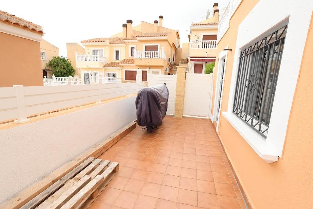3 bed Detached Villa in San Miguel de Salinas - 29