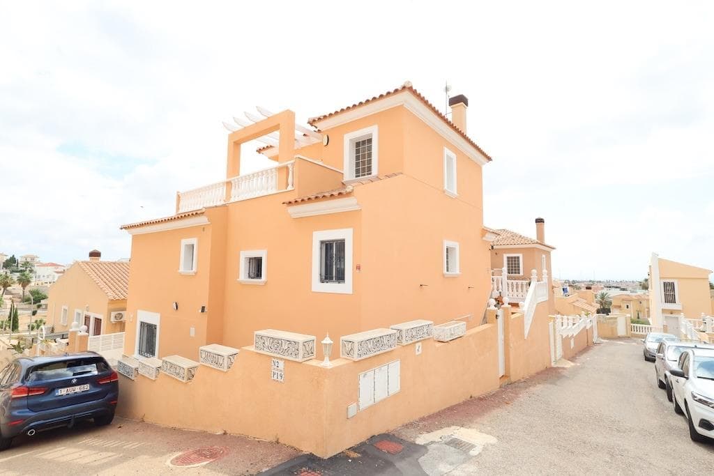3 bed Detached Villa in San Miguel de Salinas - 34