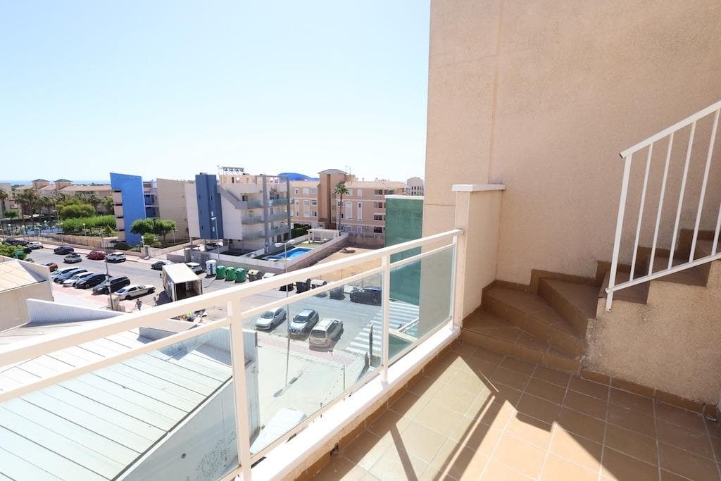 2 bed Penthouse in Orihuela Costa - 11