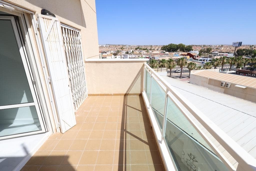 2 bed Penthouse in Orihuela Costa - 12