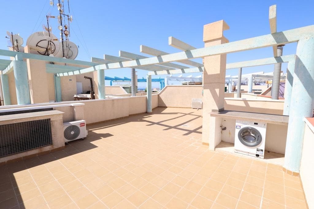2 bed Penthouse in Orihuela Costa - 15