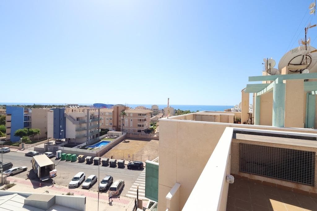 2 bed Penthouse in Orihuela Costa - 3