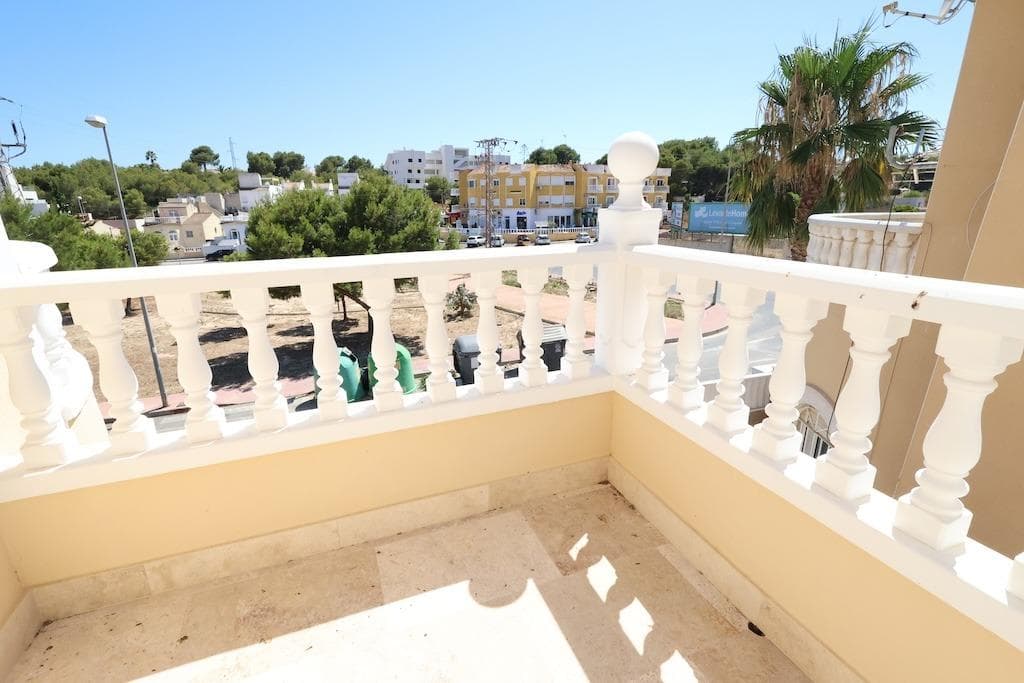 Villa - Chalet de 3 dormitorios en Orihuela Costa - 13