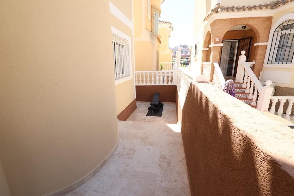 Villa - Chalet de 3 dormitorios en Orihuela Costa - 16