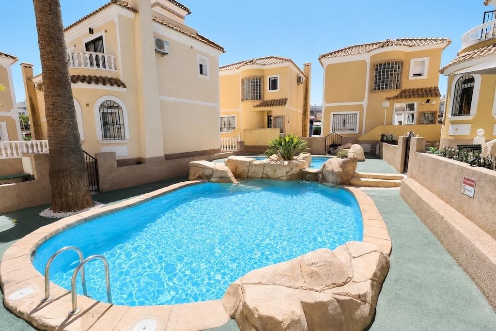 Villa - Chalet de 3 dormitorios en Orihuela Costa - 20