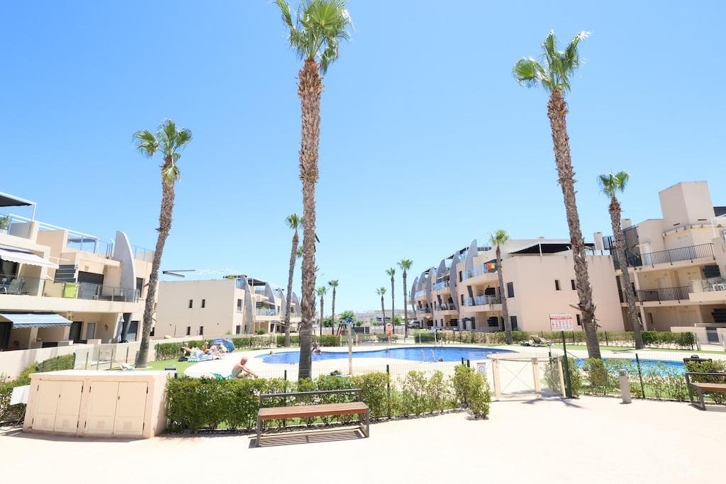 2 bed Middle Floor Apartment in Pilar de la Horadada - 1