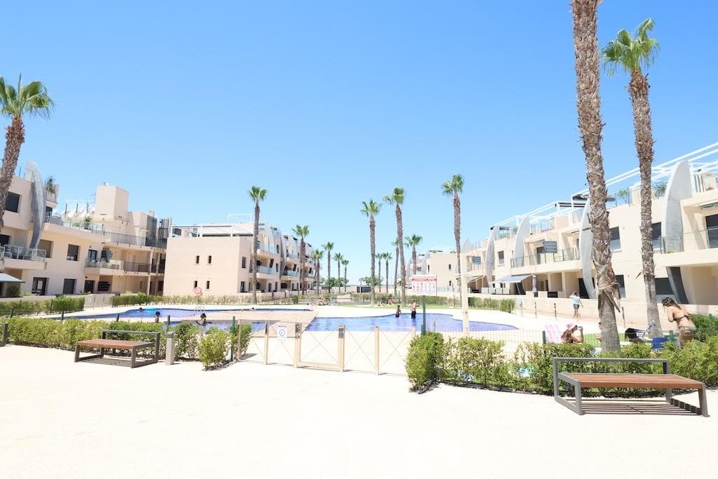 2 bed Middle Floor Apartment in Pilar de la Horadada - 2