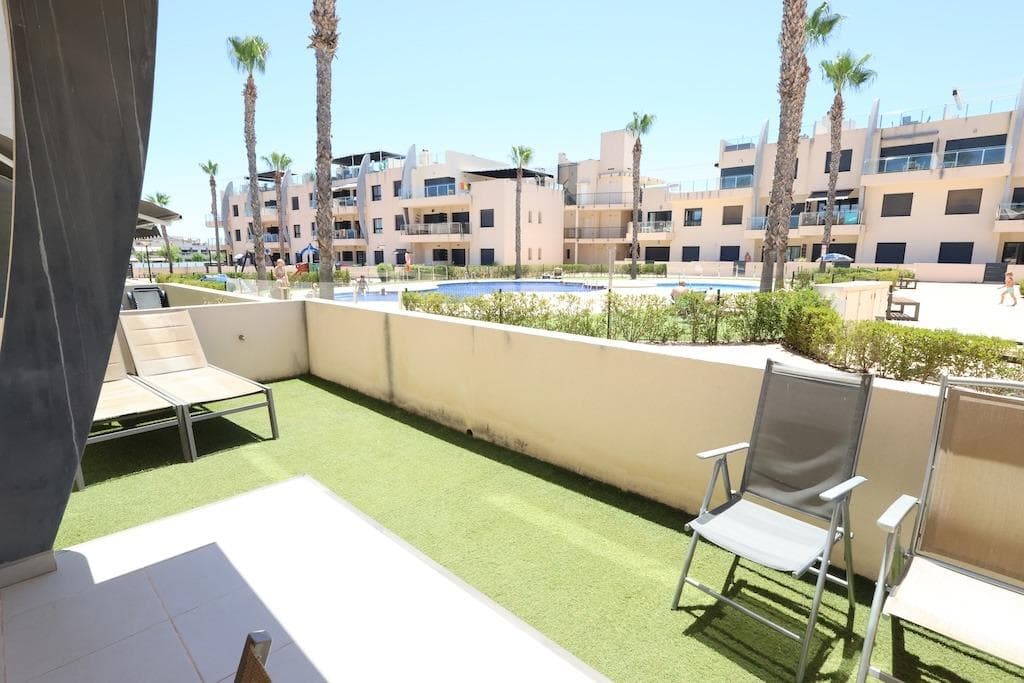 2 bed Middle Floor Apartment in Pilar de la Horadada - 22