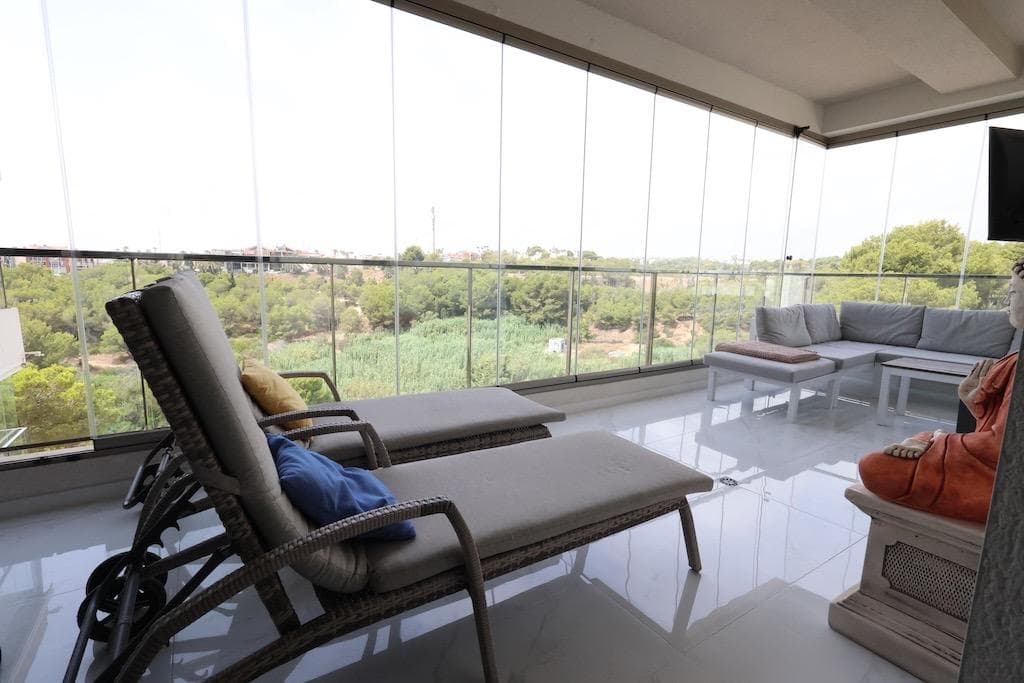 Apartamento Planta Media de 3 dormitorios en Orihuela Costa - 16