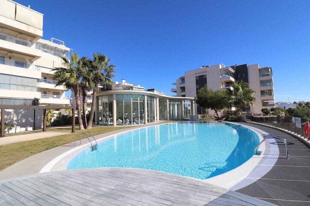 Apartamento Planta Media de 3 dormitorios en Orihuela Costa - 17