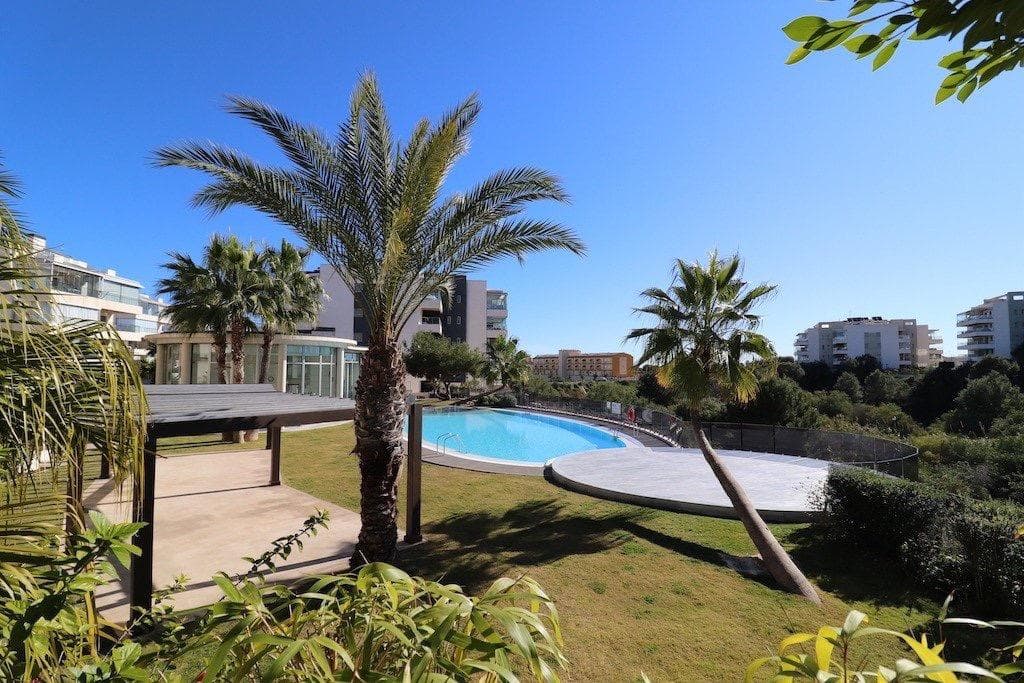 Apartamento Planta Media de 3 dormitorios en Orihuela Costa - 18