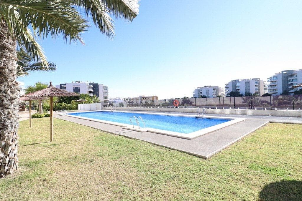 Apartamento Planta Media de 3 dormitorios en Orihuela Costa - 19